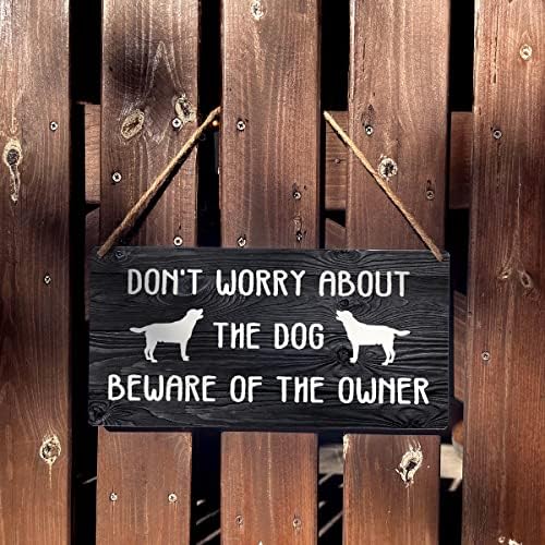 חובב כלבים חותם בית חווה מצחיק אל תדאג מהכלב היזהר מהבעלים שלט תלייה מעץ כפרי אמנות קיר קיר ביתי 12 x 6