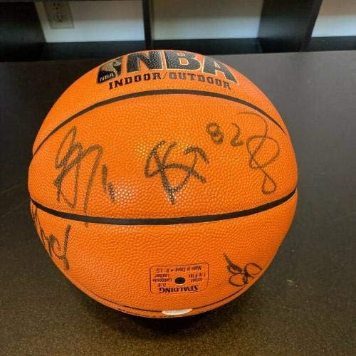 2007-08 בוסטון סלטיקס NBA Champs קבוצה חתמה כדורסל קווין גארנט JSA COA - כדורסל חתימה