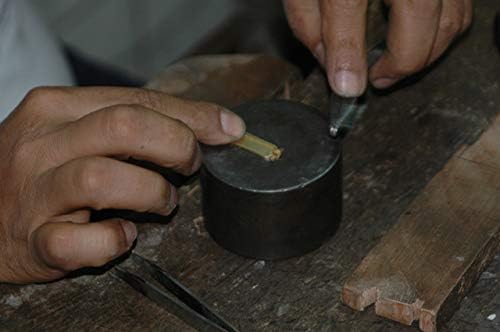 בעבודת יד אני אוהב אותך תליון קרטוש - מיוצר במצרים על ידי דיי - זמין בזהב 18 קראט, אבני חן וכסף סטרלינג