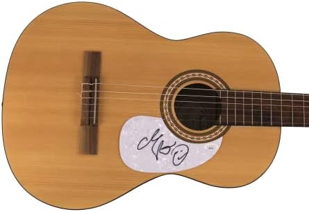 אדם סנדלר חתם על חתימה בגודל מלא פנדר גיטרה אקוסטית עם אימות JSA - Saturday Night Live Funnyman, שיר חנוכה, ביג