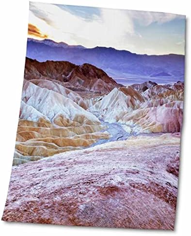 3drose Zabriskie Point אבני בוץ טופס Badlands, Death Valley NP, קליפורניה - מגבות