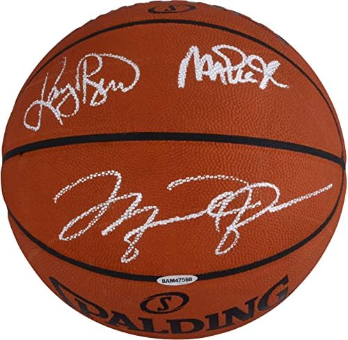 מג 'יק ג' ונסון, לארי בירד, מייקל ג ' ורדן חתמו על כדורסל רשמי באנ. בי. איי.