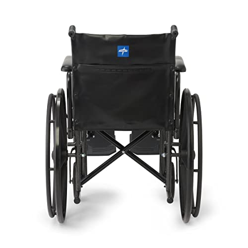 מדליין ק1 כיסא גלגלים ויניל בסיסי עם זרועות באורך מלא ומשענות רגליים מרוממות, מושב ברוחב 18 אינץ