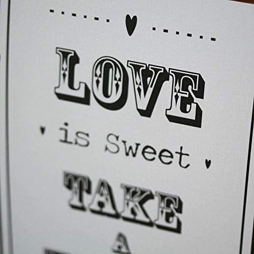 קנדי שלט בר מתוק לבן 'אהבה היא מתוקה' שלט ועמדת כן - חתונה