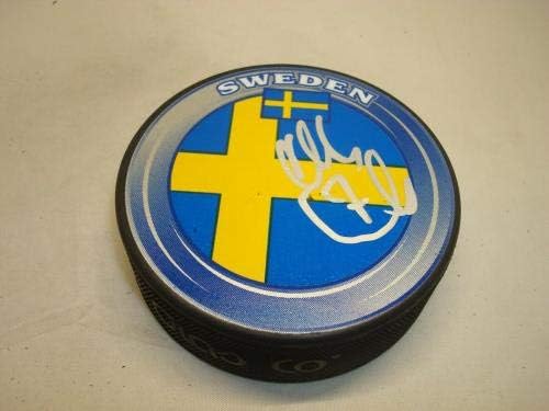 ניקלס קרונוול חתם על קבוצת הוקי שוודיה עם חתימה של פ. ס. א./די. אן. איי. ק. א. עם חתימה של ה. ה. ל. פ.