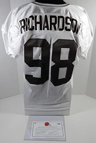 2018 קליבלנד בראונס שלדון ריצ'רדסון 98 משחק נעשה שימוש בג'רזי תרגול לבן 51 - משחק NFL לא חתום בשימוש