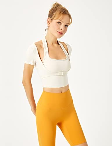 צמרות אימון של גזרת שרוול קצר של גאקקי לנשים חולצת יבול אתלטית יוגה עם חזייה מובנית