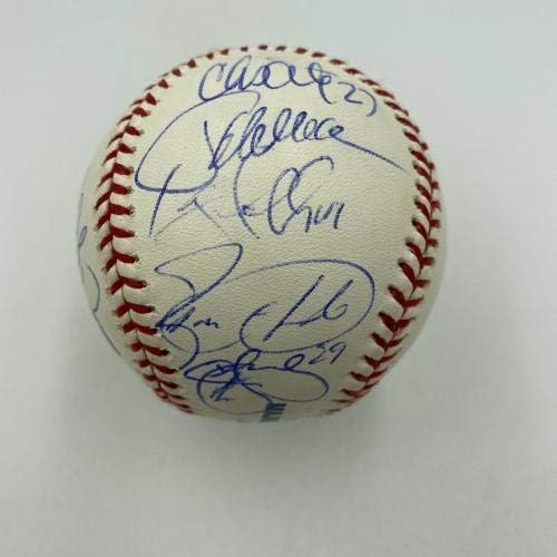 קבוצת פילדלפיה פיליס 2007 חתמה על בייסבול של ליגת המייג'ור עם JSA COA - כדורי בייסבול חתימה